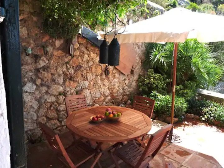 Charming House with Stunning Views – Banyalbufar