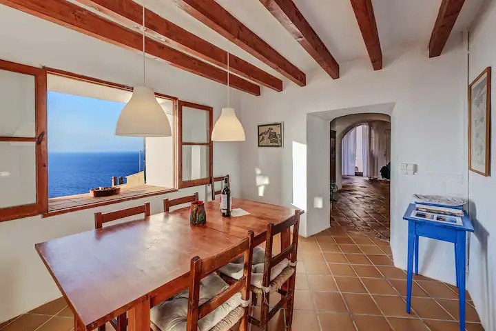 Charming House with Stunning Views – Banyalbufar