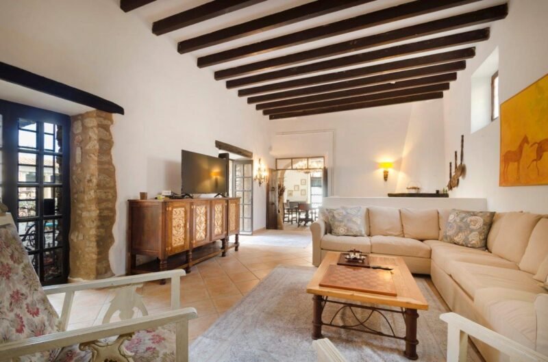 Historic Villa with Pool in Lloseta – Mallorca