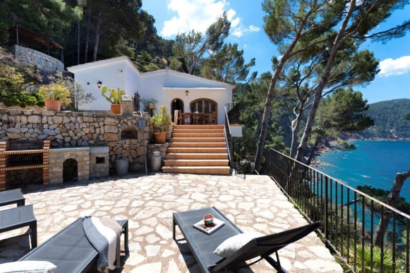 Exclusive Villa with Spectacular Sea Views - Banyalbufar